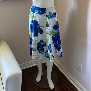 Floral Sag Harbor skirt, size 14